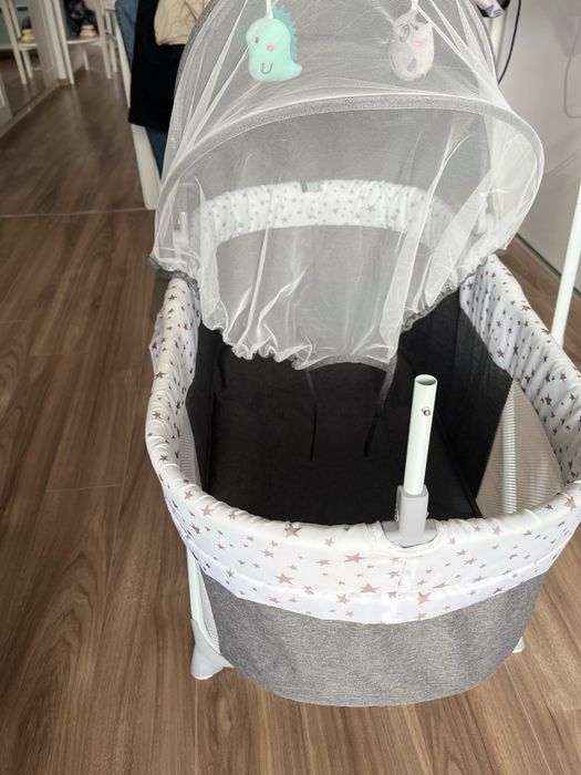 Patuturi electric pentru bebelusi, cu functie de leagan