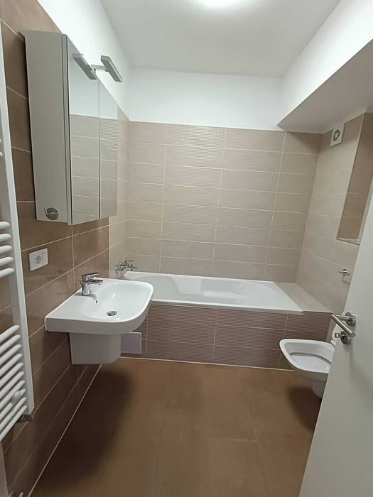 Apartament 3 camere, 80 mp + balcon 20 mp, parcare acoperită, Top Zone 2 – Tractorul