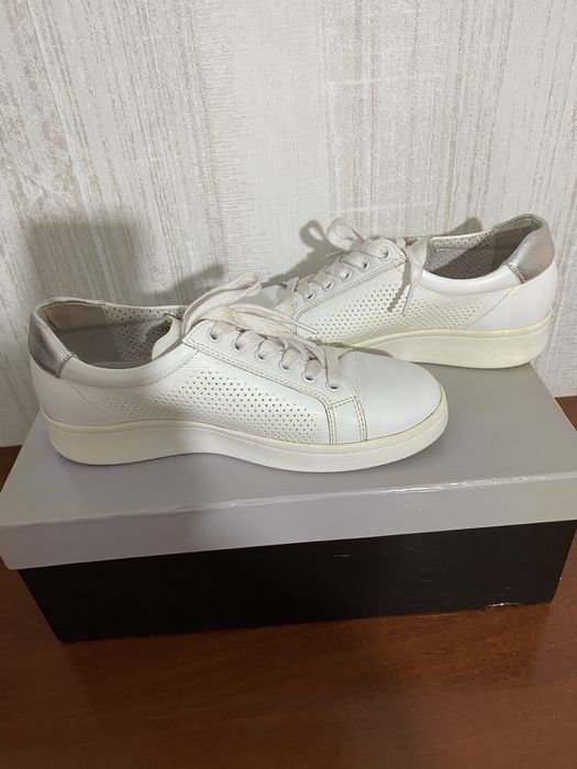 Женские кроссовки из натуральной кожи, 36 размер