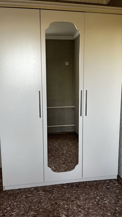 Продам шкаф в отличном состояний