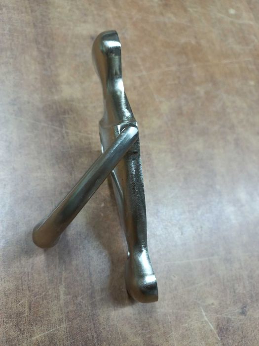 Етажерки. Шкаф. Чукче за входна врата  и  первази.