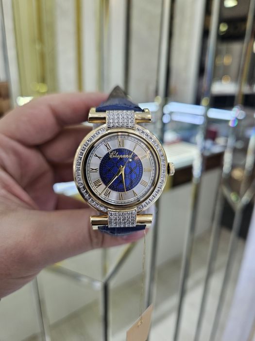 Продам Женские часы Шопард Империал золотые с бриллиантами.