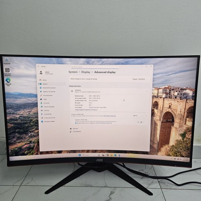 Monitor Curbat AOC 32" 240Hz Zeus Amanet Vitan  6532/7183