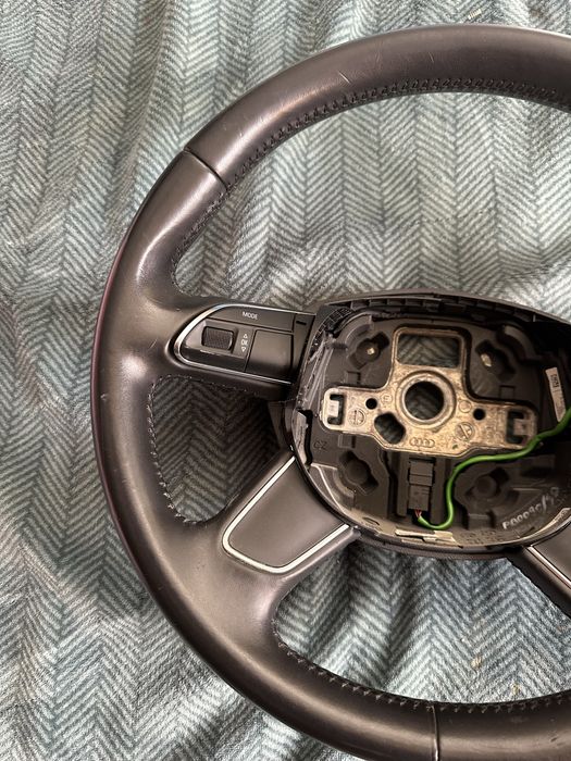 Volan piele cu comenzi 4 spite, cod 8K0419091AC audi a4 b8