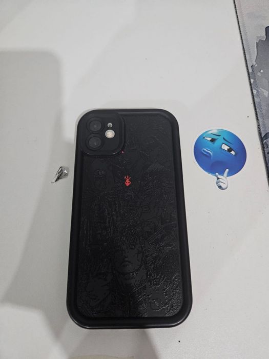 Продам айфон 11