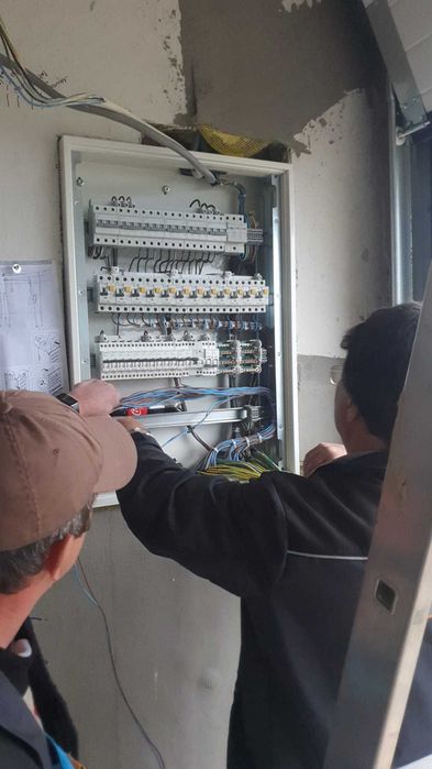 Electrician , instalatii electrice, prize, intrerupatiare, lustre