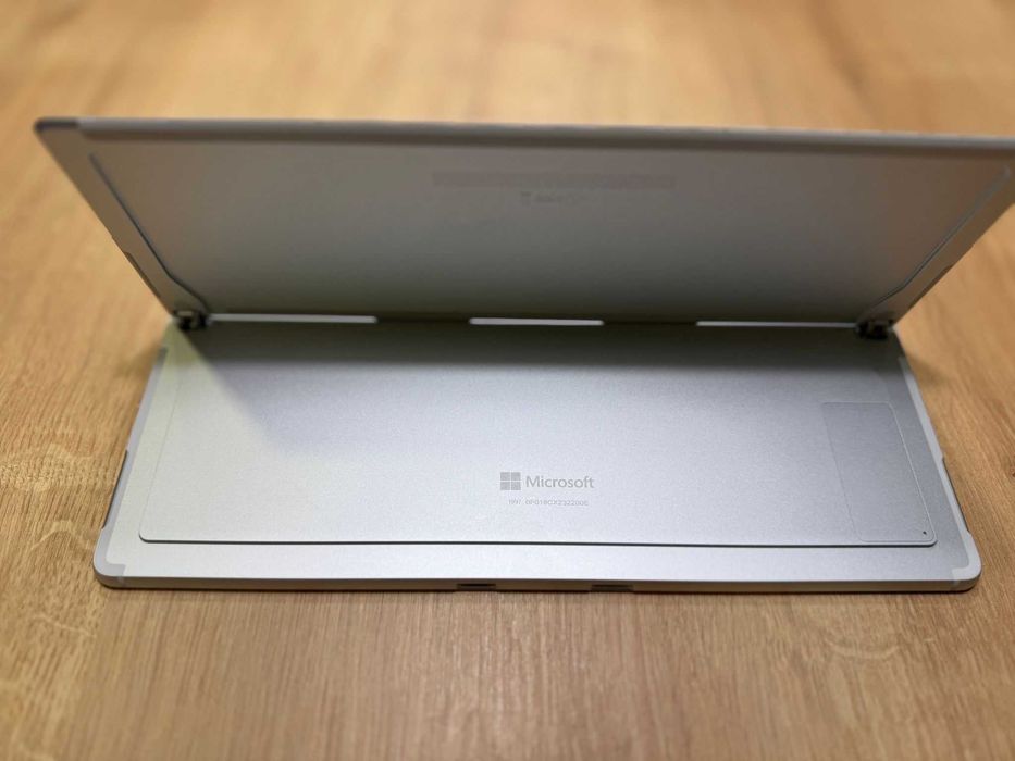 Microsoft Surface Pro 9 with 5G