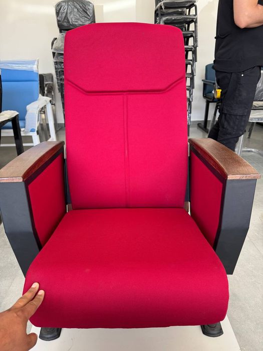 Театральное кресло - современный дизайн