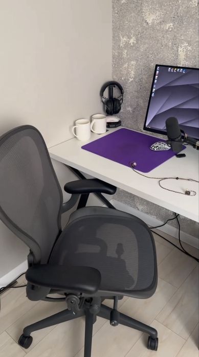 Кресло Herman Miller Aeron C