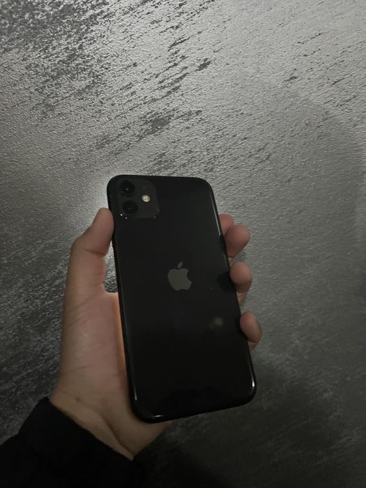 На продаже айфон 11 128гб