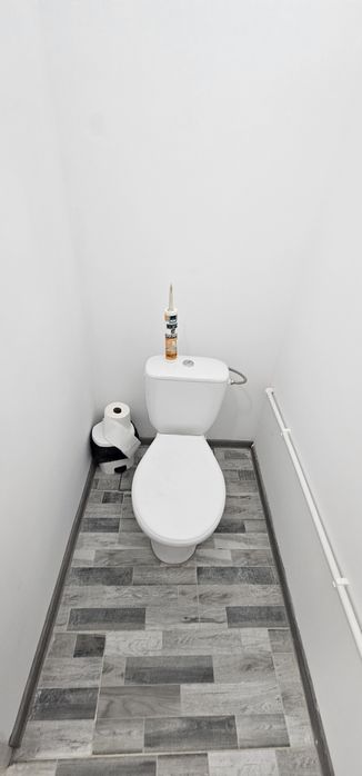 Inchiriez spatiu comercial