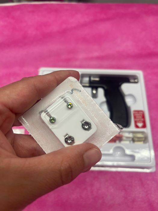 ПРОМО Пробиване на уши и епилация