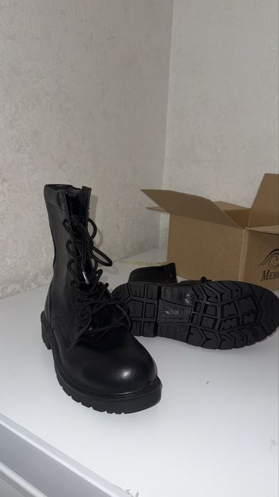 Берцы продам 43 и 42 размеры