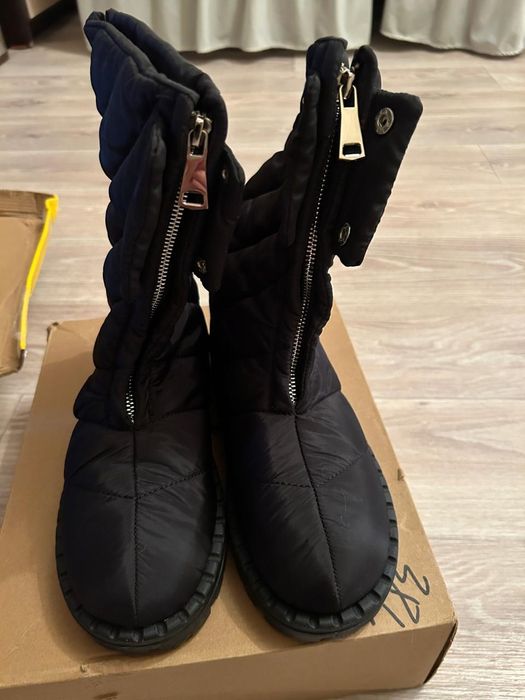 Продам новые ботинки весна-осень, тёплые