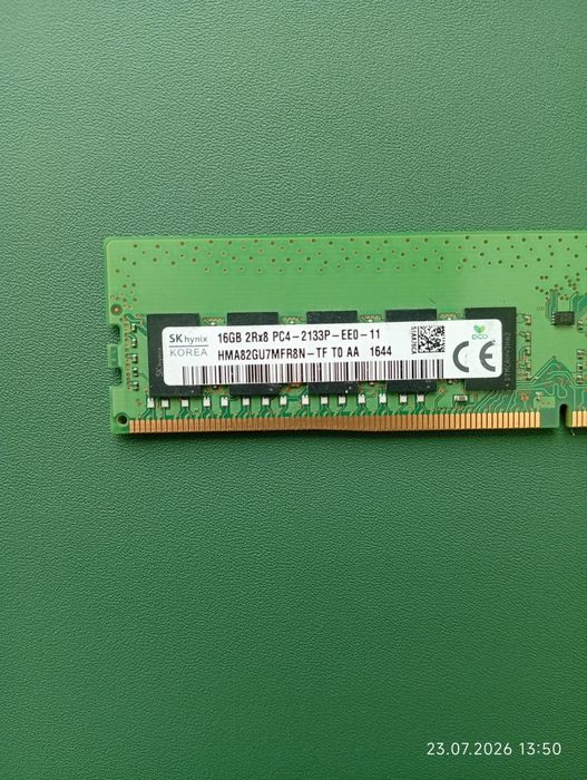 O memorie PC SK Hynix de 16 Gb ddr4,frecvență 2133 MHz,
