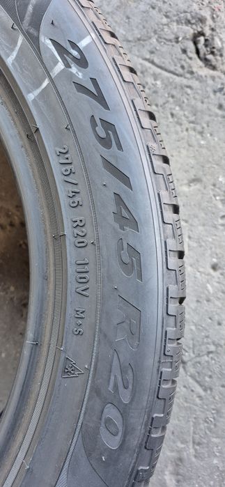 4 anvelope iarna Pirelli,fata 275/45/20,spate 305/40/20.Pret/bucata