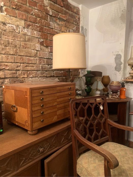 Masa rotunda rachita