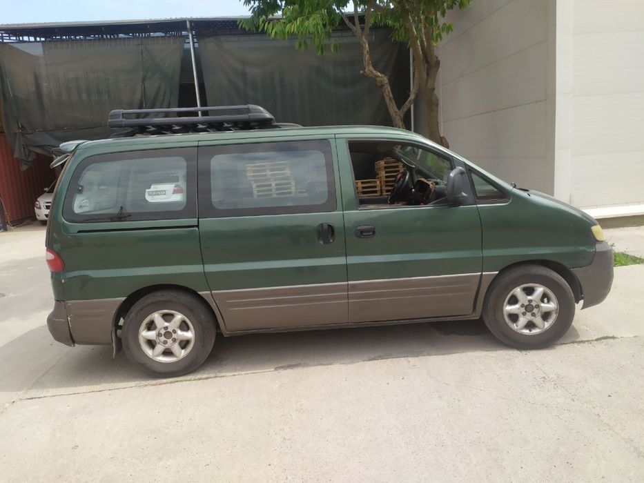 Hyundai starix 1999