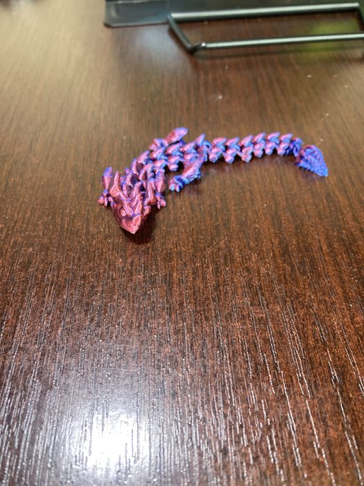 Яйцо-игрушка с гекончиком внутри