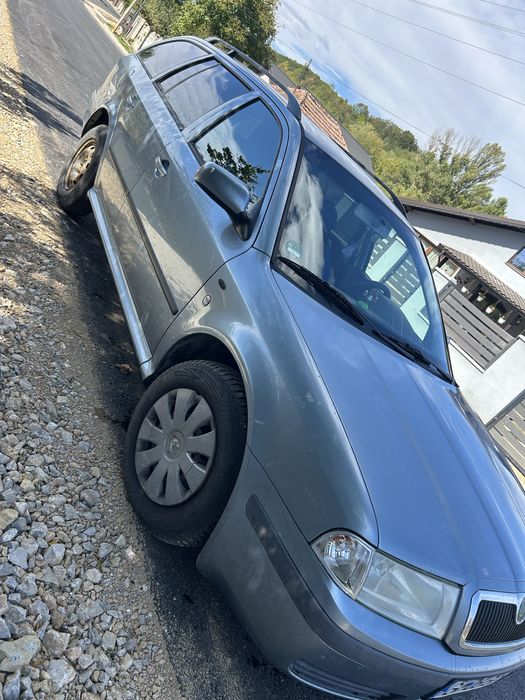 Vând Skoda Octavia