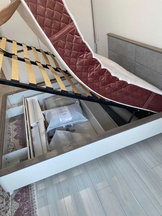 Продам мебель спальный гарнитур б\у