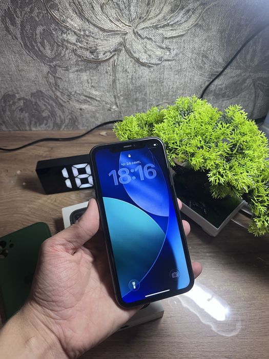 iPhone айфон 11 идеал