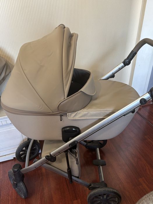 Коляска  продается.