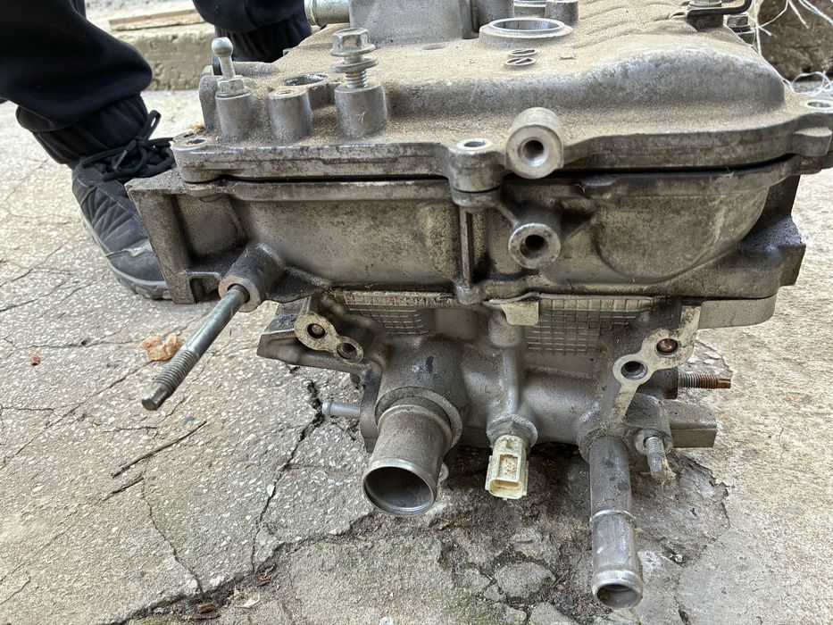 Глава от Toyota Prius 2013 1.8 Hybrid
