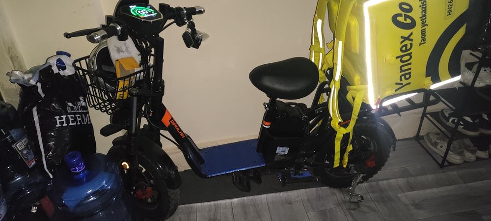 Elektro skuter drongo