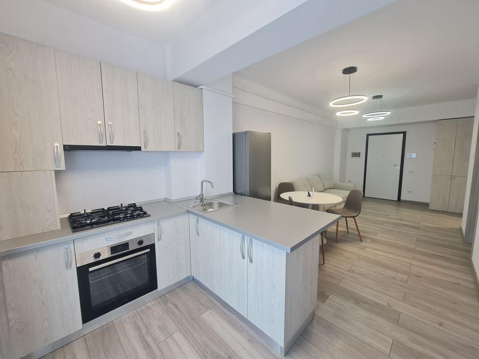 Închiriez apartament cu două camere în bloc nou mobilat si utilat