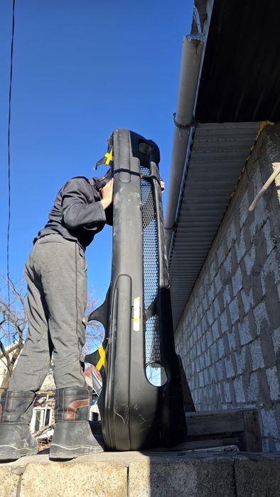 Бампер мерс 210 лупарь