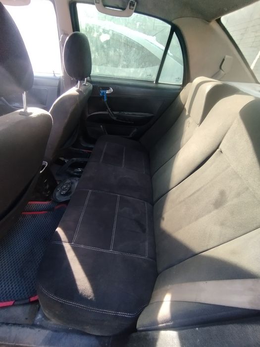 Geely GC3 китайский автомобиль