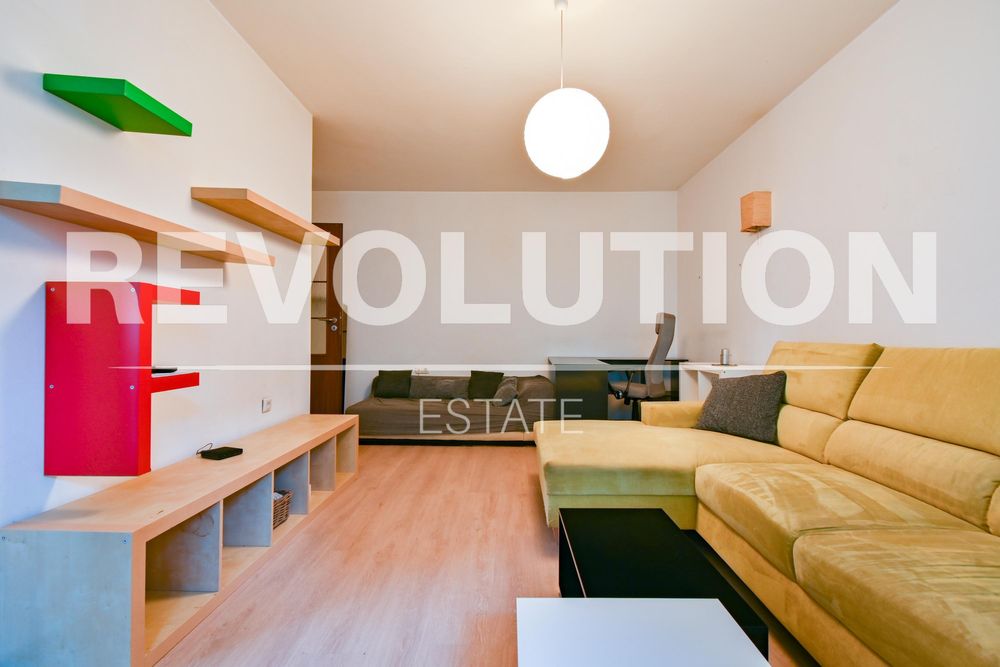 Двустаен апартамент в ж.к. Лозенец