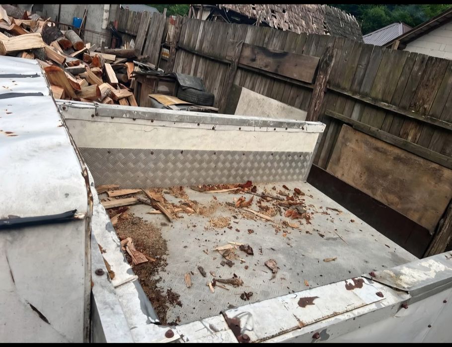 Vând 2 dacii papuc perfect fucționale 1500 de lei bucata