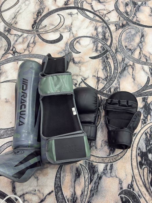 Продам перчатки ММА