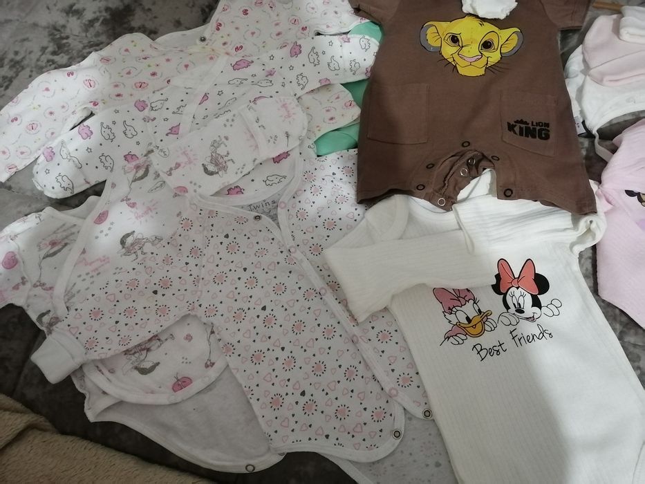 Одежда на девочку от 0-6 мес