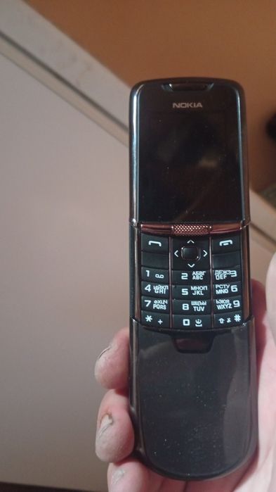 Нокия 8800 почти новый