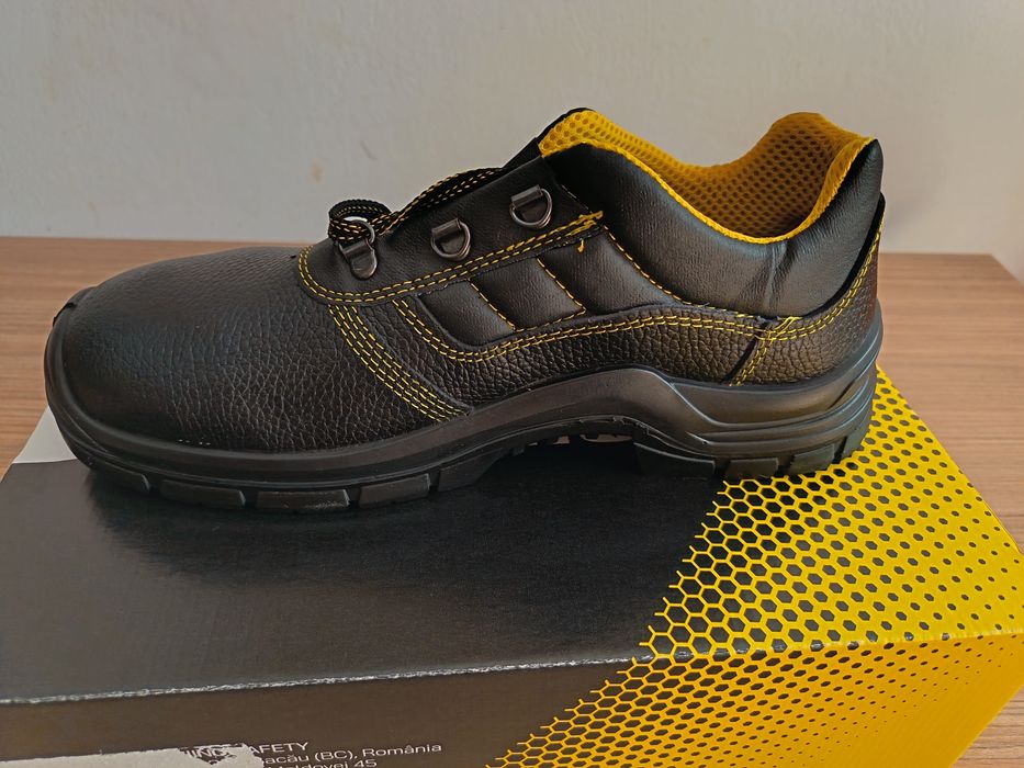 Pantofi de lucru