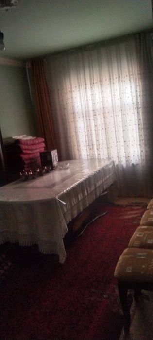 Сергели 5 да уй сотилади