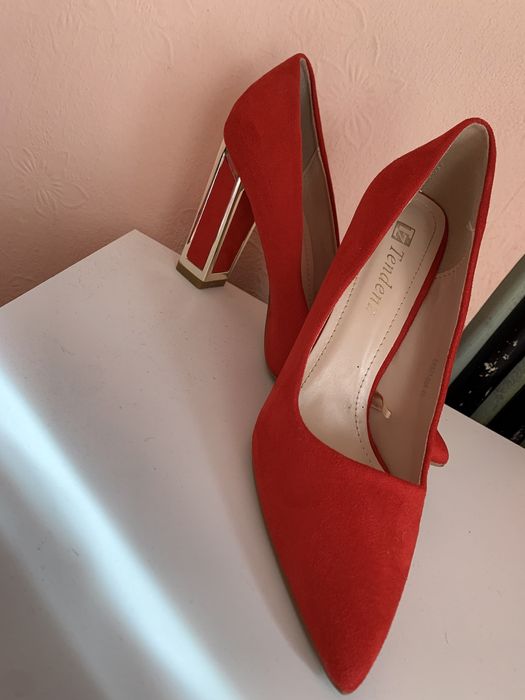 Дамски токчета на Tendenz