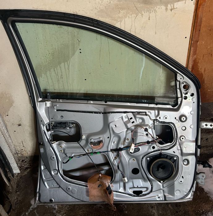 Тойота Ярис 2001-2005г.