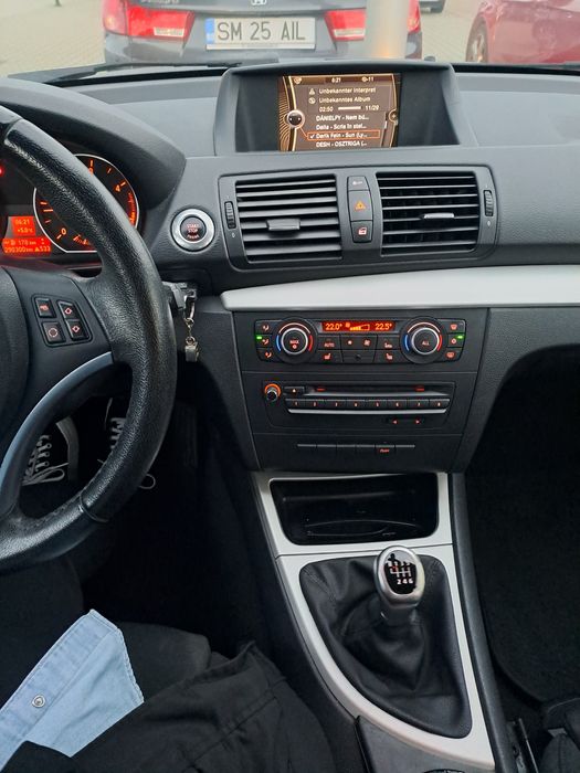 BMW Seria1 118D/143 CP/ 2011