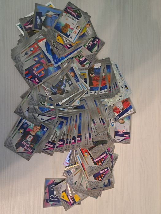 Стикери на шампионска лига на topps, за сезон 2022/2023