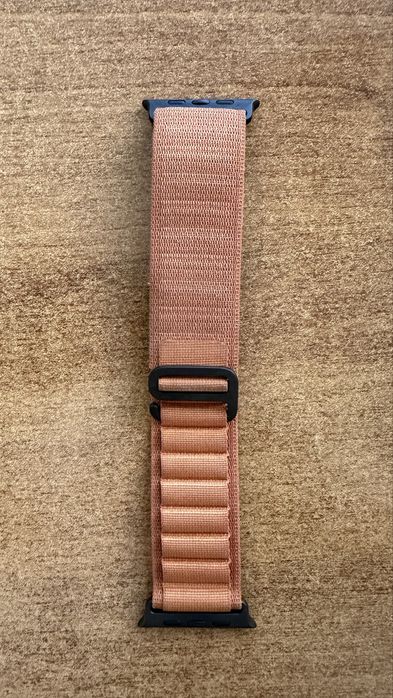 Оригинални каишки за Apple Watch 49/46/45 мм