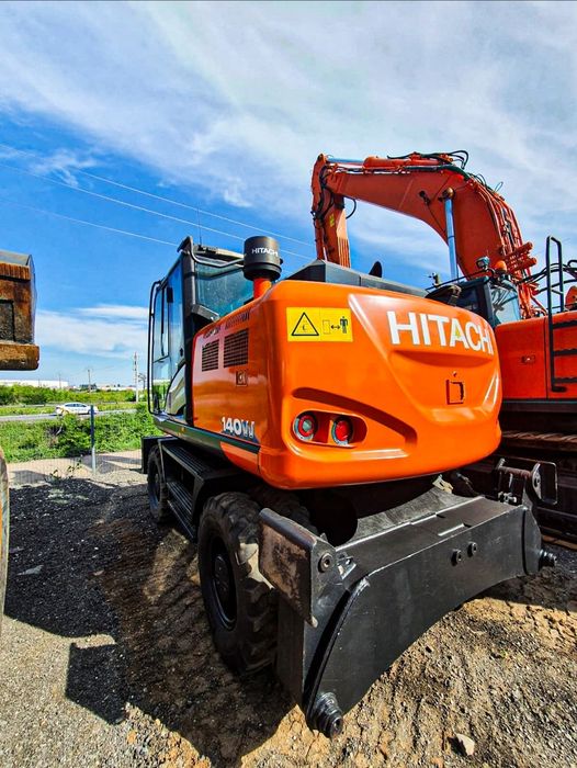 Inchiriez excavator pe roti hitachi 19 tone