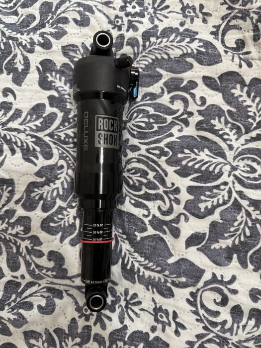 Продавам шок Rockshox Deluxe Select+ 230x62