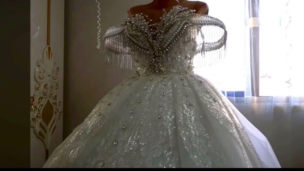 Сватбена рокля+воал+бижута+корона