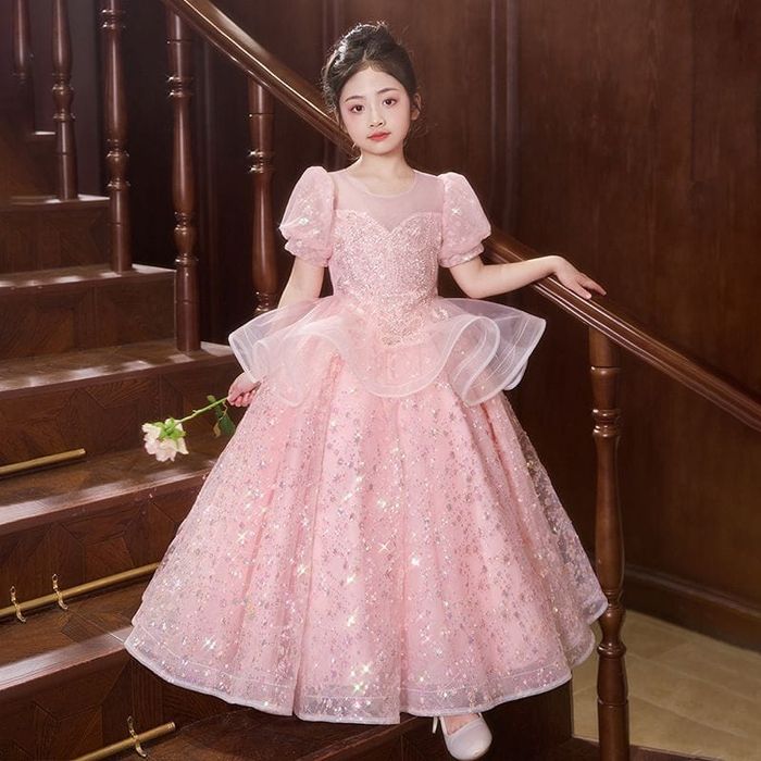 Прокат,продажа детских платьев.