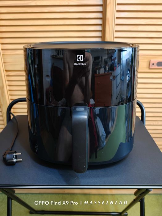 Airfryer Electrolux 700 XXL EAF7B, 1800w, capacitate 6.8L