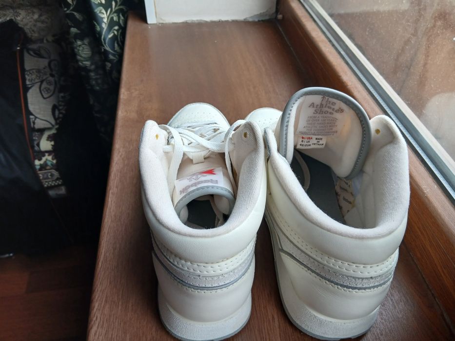 Кроссовки бренд рибок